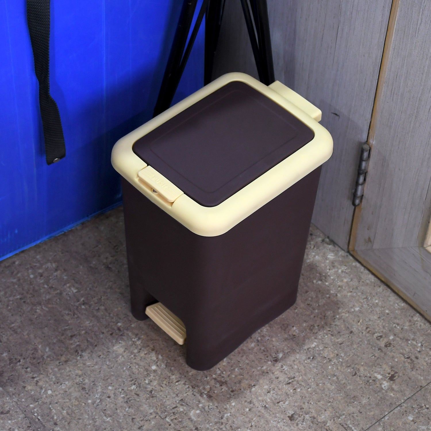 Plastic Push N Pedal Dustbin Plastic Kitchen Waste Bin with Lid | Trash Can Waste Basket for Bathroom, Hands Free with Step On Foot Pedal and Garbage Bag Ring ( 7 Ltr. )