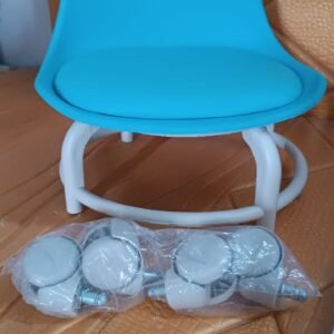 Plastic Low Round Rolling Stool with Wheels Pedicure Stool (1 pc / Mix Color)