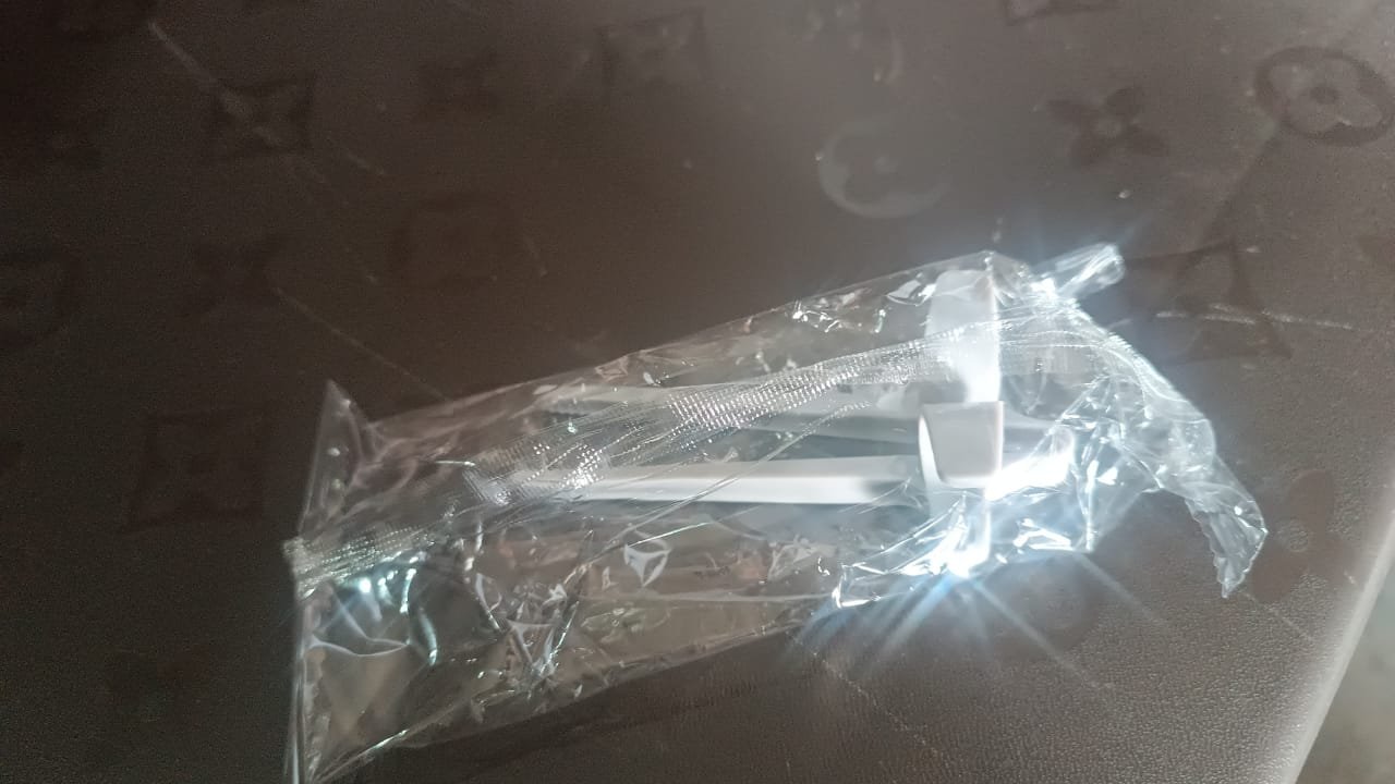 Plastic Finger Chopsticks for Gamers, Snack Clips (1 Pc) - Image 8